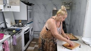 ЕЖЕМАЛИНА с мизинец 🫐Запекаю КАБАЧКИ 🍆 Ответ подписчице.Решила подзаработать.