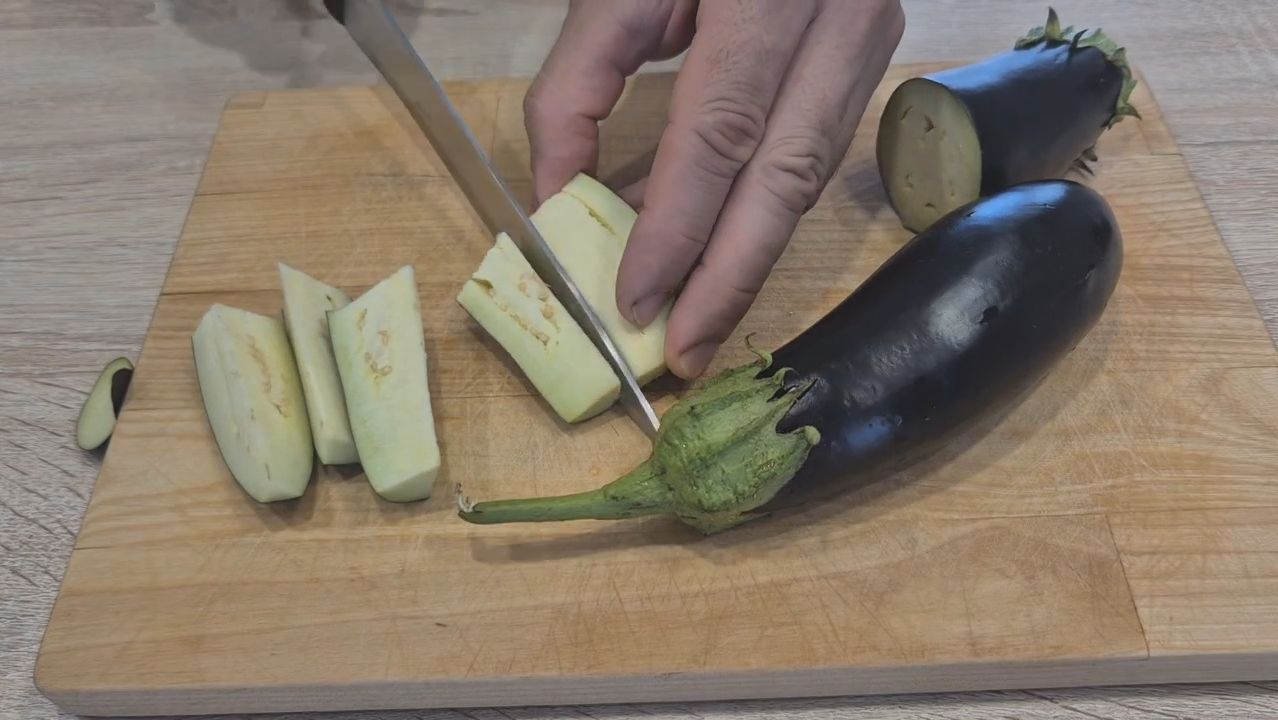 Я никогда на ел таких вкусных баклажанов! Хрустящая закуска из баклажанов.
