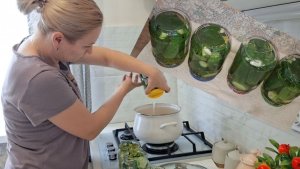 Мариную огурчики на зиму.Готовлю завтрак.Журавушка