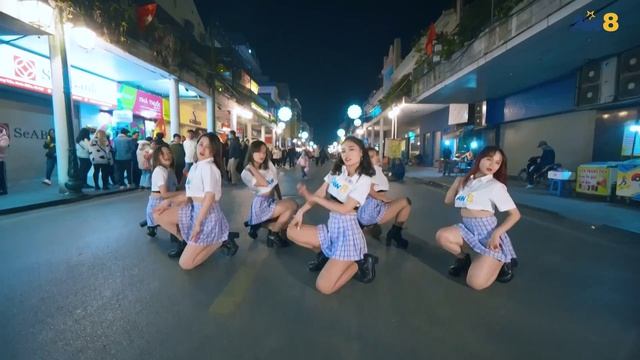 PHAO - 2 Phut Hon Zero Two (KAIZ Remix)
 Dance By JUNTO Crew VietNam.