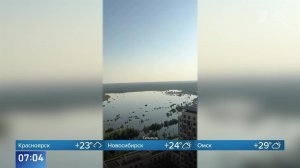 Видны лишь крыши: кадры последствий паводка в Тюменской области.