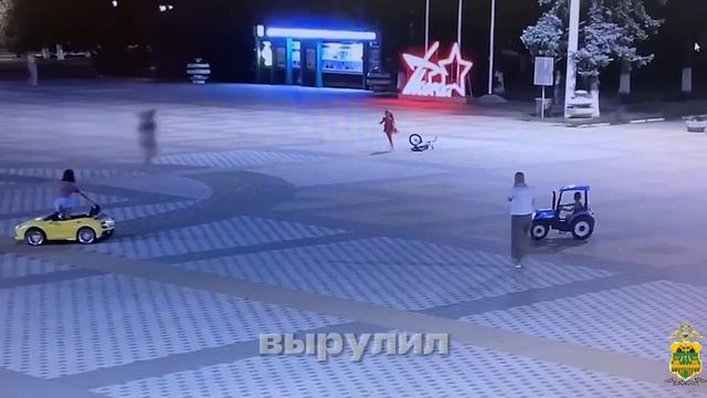 Установлен водитель мопеда, сбивший 7-летнюю девочку в Тихорецке
