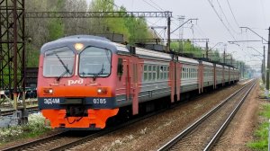 ЭД4М 0385 сообщением Санкт-Петербург - Сосново на станции Капитолово
