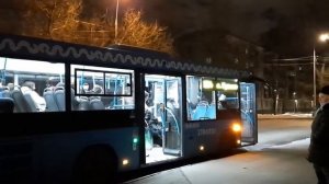 Автобус МАЗ-206.086 следует по маршруту 334 «Плафторма Чухлинка-м.Кузьминки»