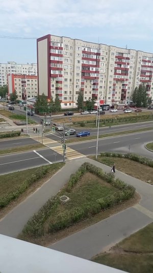 познает мир