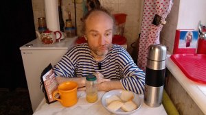 Завтрак с котями. Атака БПЛА. Теперь у нас нет склада WB. Мукбанг. Обжор. Еда на камеру. Диета. Шиза