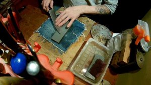 Заточка кухонного ножа на добытом природном камне