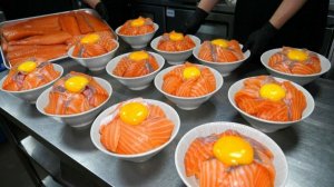 Популярные японские рисовые миски с обилием начинки. Кухня Японии