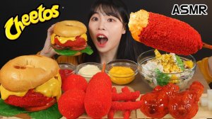 Мукбанг - жареная курица и хот-дог - еда на камеру