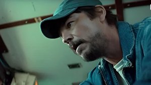 Тизер загадочного триллера о морских существах «Below» с участием Джоша Хартнетта.