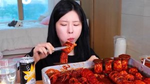 ASMR Мукбанг