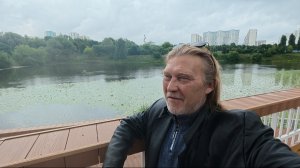 Оставил Ирину в дождливом СНТ, а сам гуляю по роскошным местам!