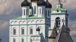 Чудотворная Чирская (Псковская) икона Божией Матери.