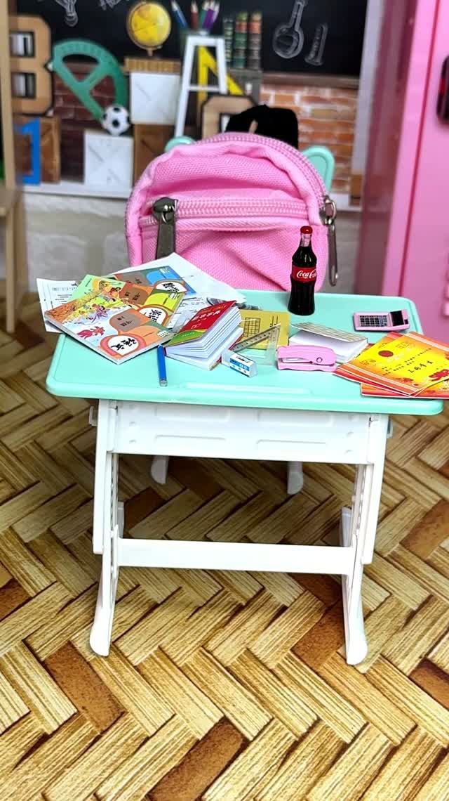 Новая школа и мини канцелярия для кукол Барби и ЛОЛ #lol #shorts #длякукол #минивещи #распаковка