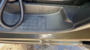 Моющий пылесос для мягкой мебели и салона автомобиля