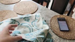 МУЖ ЗАНИМАЕТСЯ В ПРИСТРОЕ УТЕПЛЕНИЕМ СТЕН.