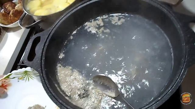 СУП С ПЕРЛОВКОЙ И ФРИКАДЕЛЬКАМИ  сытный обед для всей семьи! 