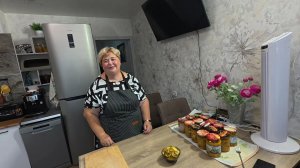 Попробовав раз вы навсегда влюбилась  в этот салат из огурчиков на зиму.