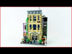 Сборка LEGO Creator 10278 Полицейский участок