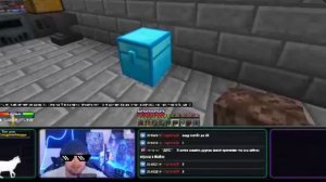 стриммер сейчас играет в minecraft