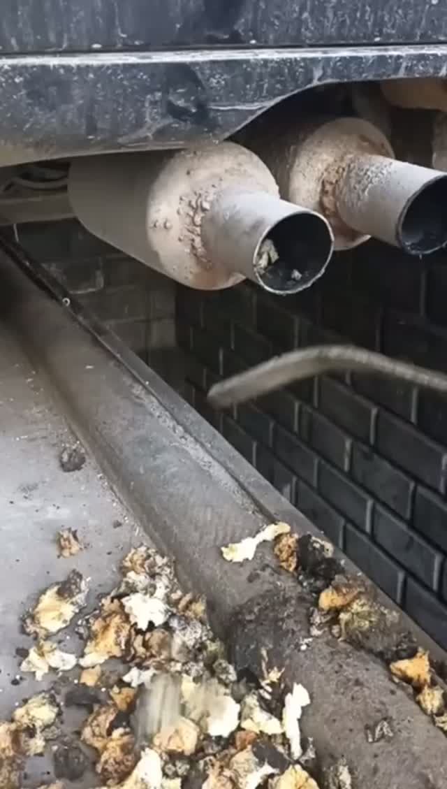 Не газуйте сильно во дворе