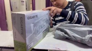 📦 Россиянам стали присылать мусор и пустые коробки вместо дорогих заказов с Wildberries