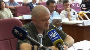 Сотрудникам ТЦК запрещено использовать наручники, газовые баллончики и дубинки.Стебется над народом?