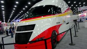 Дальнобой США. Звездный корабль. Скоро будем ездить на космических кораблях Гуляем по трак шоу