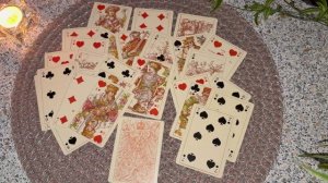 ♥️Червонная дама. Что у неё в жизни? Гадание на игральных картах