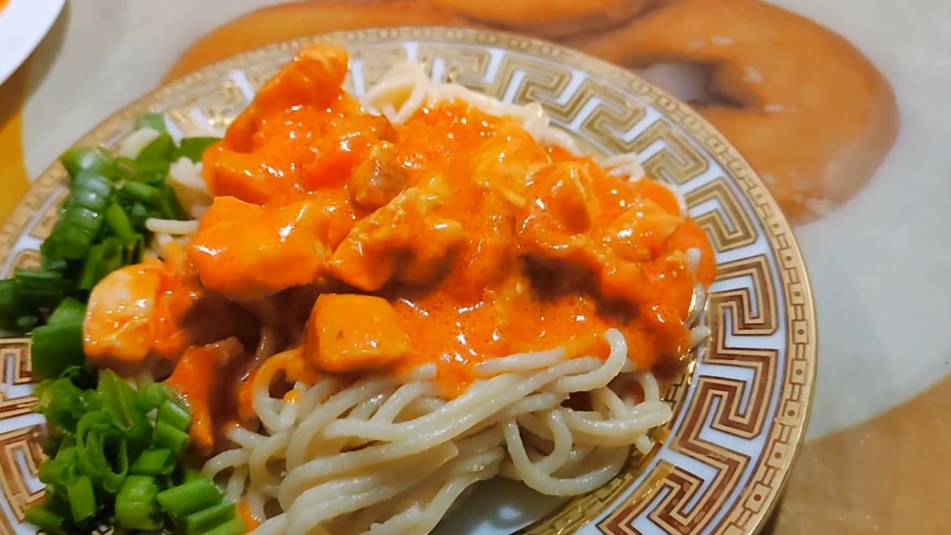 Подливка томатная мясная для спагетти и разных гарниров по собственному рецепту проверенную временем