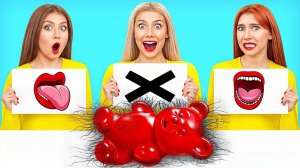Испытание «Укуси, лизни или ничего» # СДЕЛАЙТЕ смешные моменты