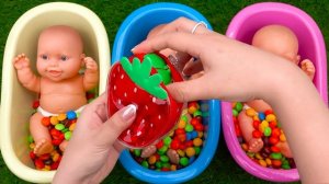 Нежная мармеладная купель для пупсика — мультик малышам