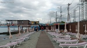 Адлер, Курортный Городок, пляж «Дельфин. Позднее утро одного из дней в конце июля 2026 года.