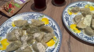 Мукбанг Вареники с картофелем и грибами в сливочно чесночном соусе и вкусный квас 👍🏼😋
