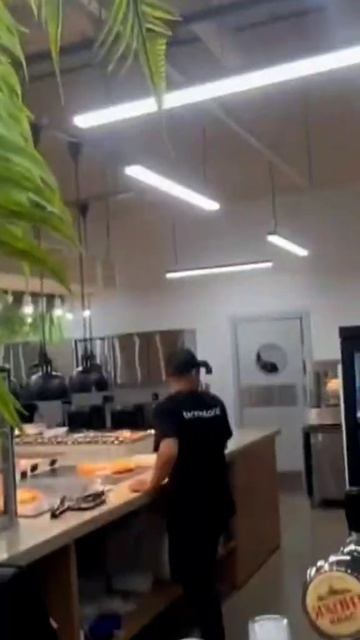 Ребенок отравился сосиской в тесте