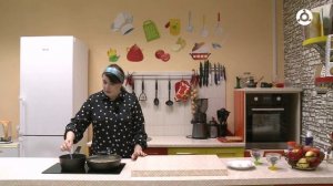 Утреннее меню. Готовим омлет с консервированным горошком