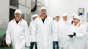 Олег Мельниченко и Александр Овечкин осмотрели крупнейший в Европе завод по переработке индейки