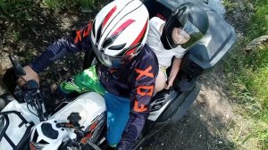 Катаем с сыном на квадрике.