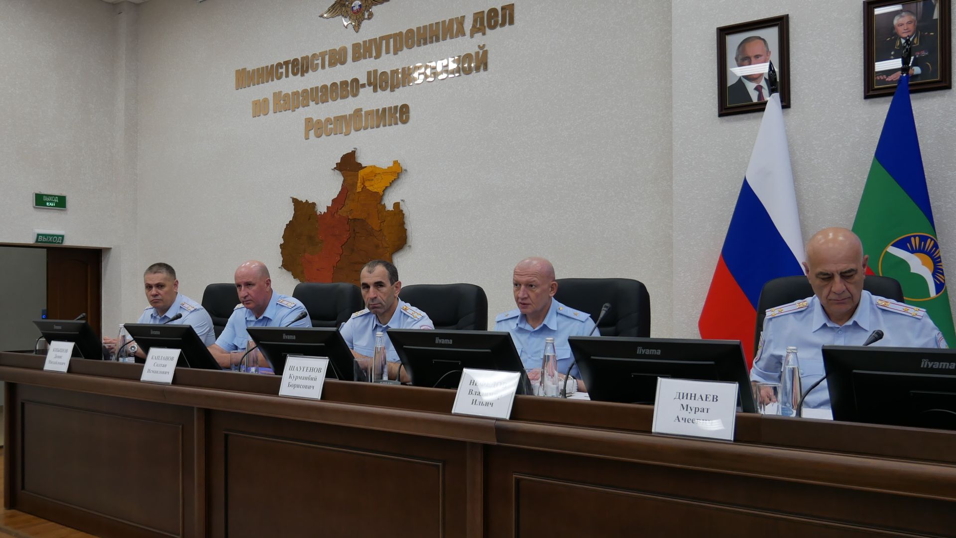 Министр Владимир Нефедов провел совещание по итогам деятельности за первое полугодие 2026 года
