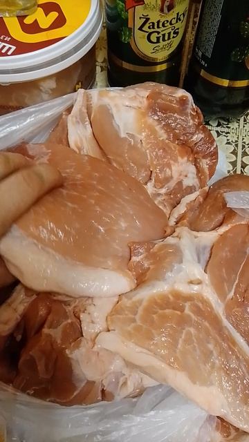купили чутка мяса на шашлык