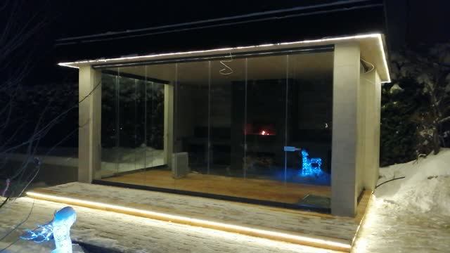 Закрытая беседка с комплексом барбекю