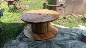 Стол из катушки