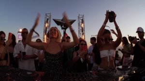 Indie dance By YULIA NIKO l BOATRIDERS X TECHNOANDCHILL X THE MOMENT