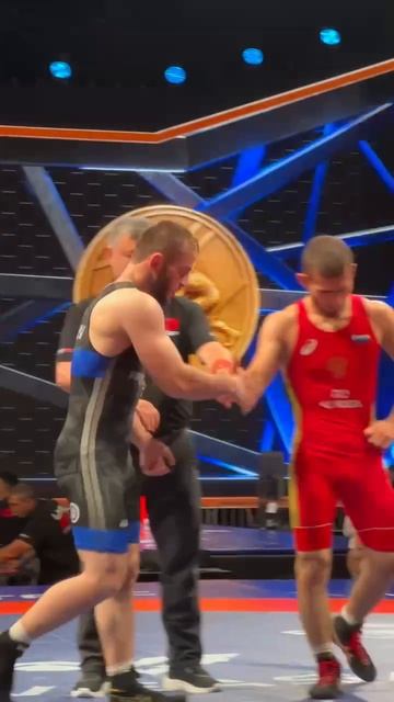 Студент КЧГУ Рустам Долаев — в 1/4 финала Чемпионата России по вольной борьбе