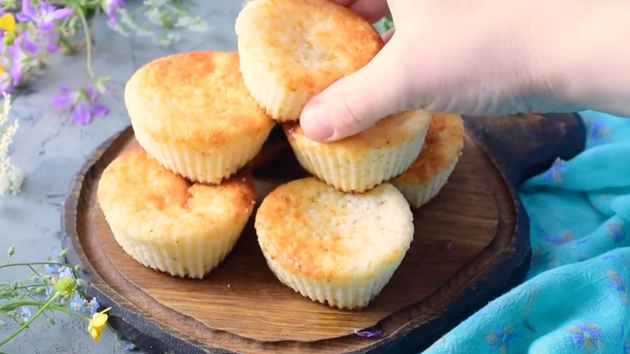 🥞 Завтрак из творога и банана в духовке. Готовим сырники с начинкой внутри!