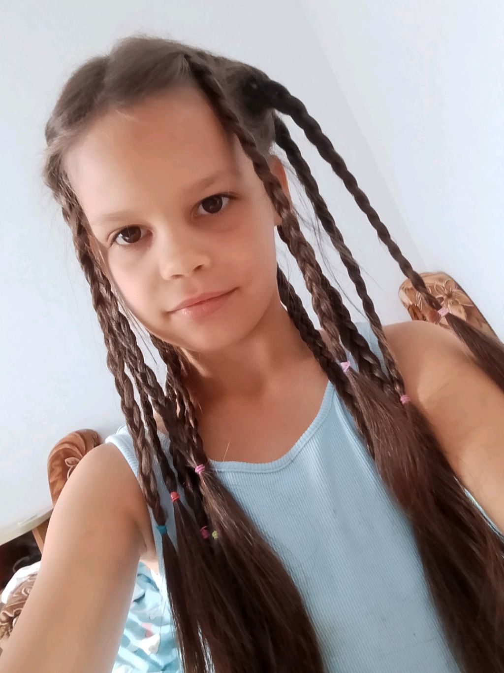 давайте выбирать либо я меняю аву либо ничто давайте менять давайте пожалуйста Я хочу поменять лаву