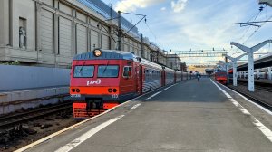 ЭТ2М 133 сообщением Санкт-Петербург Главный - Любань, отправляется от Московского вокзала