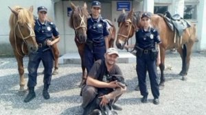 В Омске кавалеристы вернули собаку, которую хозяева отчаялись найти.