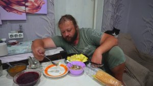 Своя июльская капуста и кабачки Семейство котят ЖИЗНЬ НА УЛИЦЕ вкусный ужин ОГОРОД подвал ильича