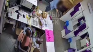 Взрыв говна произошёл в ПВЗ в Обнинске. Женщина начала распаковку своего заказа и тут раздался взрыв